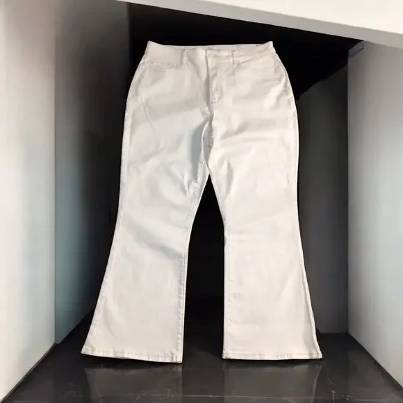 LOFT Jeans Loft The Curvy Kick Crop High Rise White Jeans